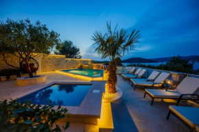 Strandnahes Ferienhaus Mit Garten In Ražanj